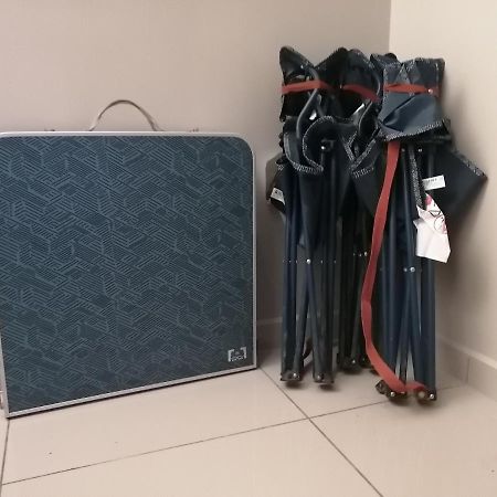 Faridz Homestay At Myra Saujana Kampong Simpang Empat Exteriör bild